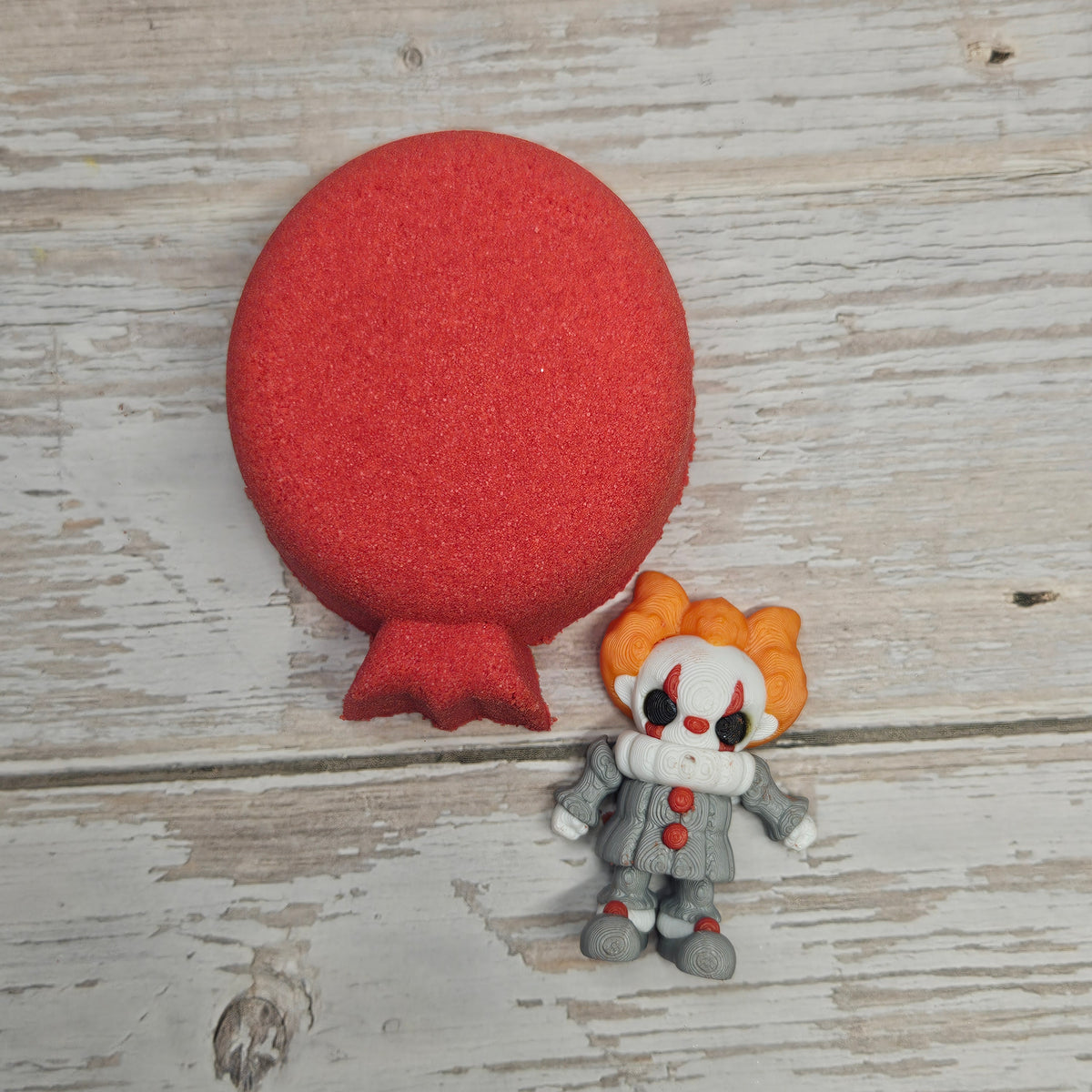 Float Bath Bomb with 3d Articulate Figure