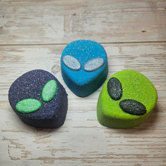 Take us to your Bath Set of 3 Alien Bath Bombs